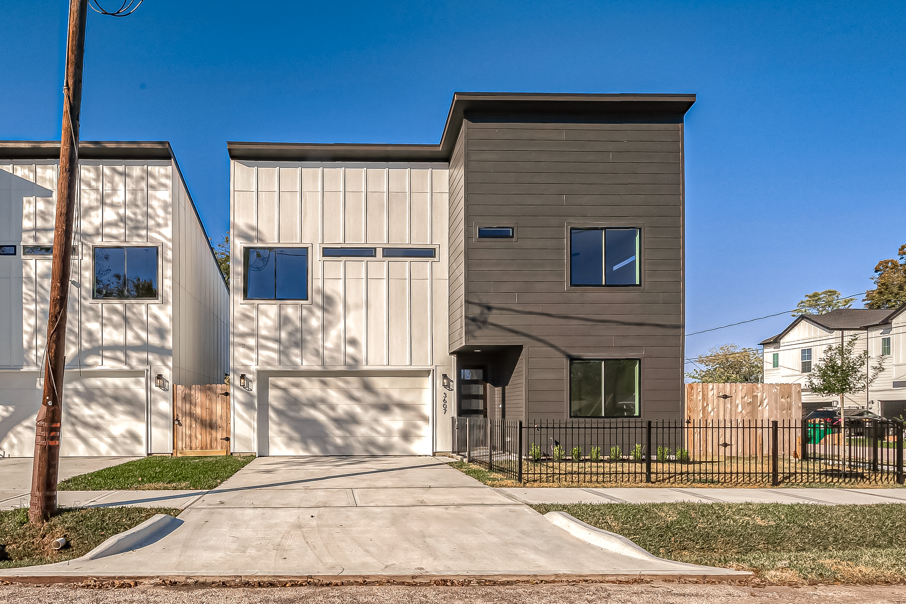 Exterior of 3607 Harvard St, Houston TX